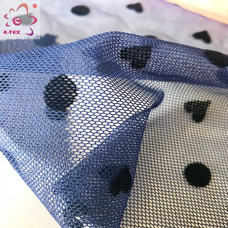 100 нейлоновая сетчатая ткань с дизайном в виде сердца для платьев для девочек