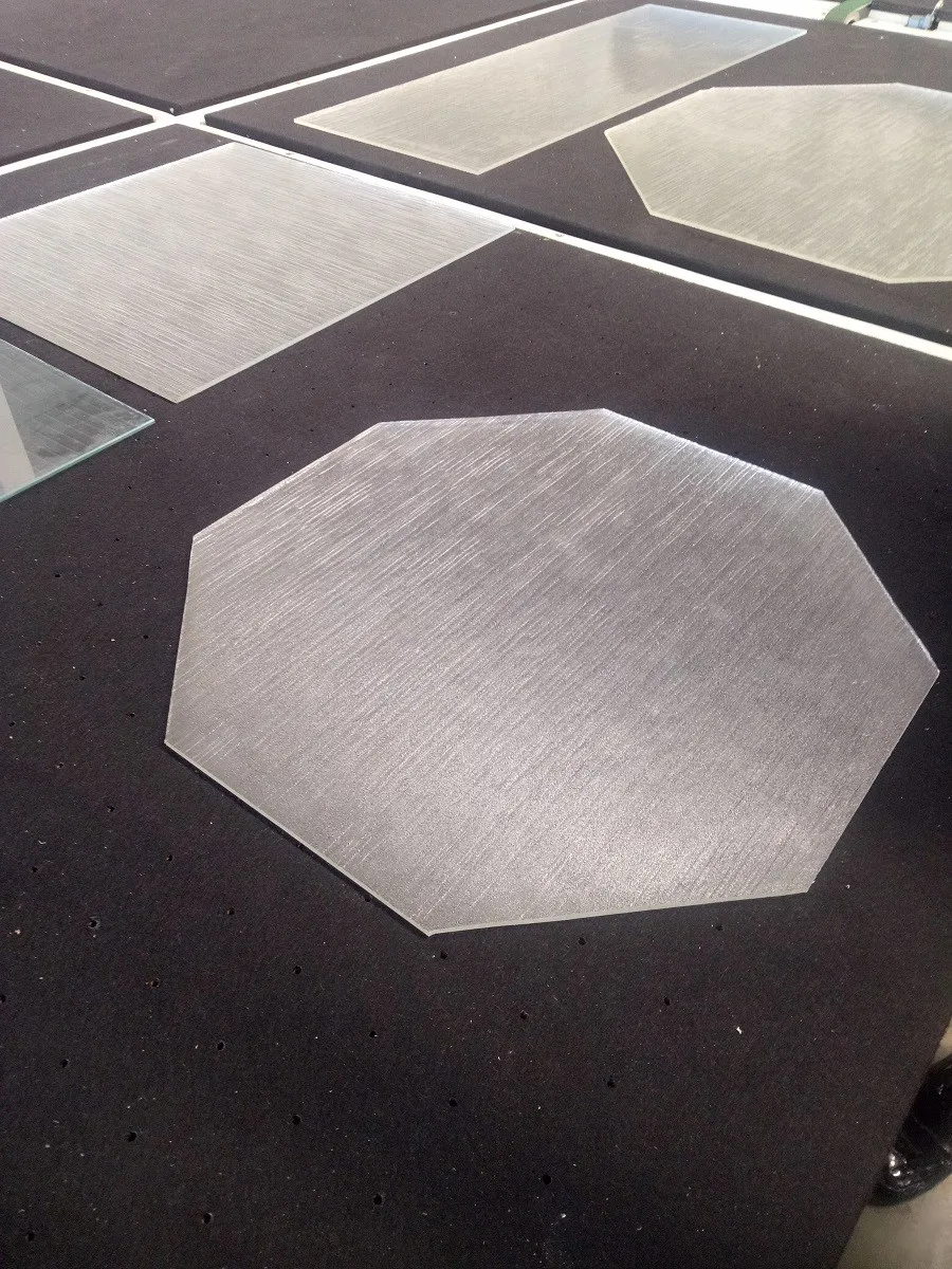 automatic glass cutting table