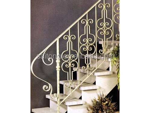 Exported Good Quality Decorative Wrought Scroll Iron Baluster