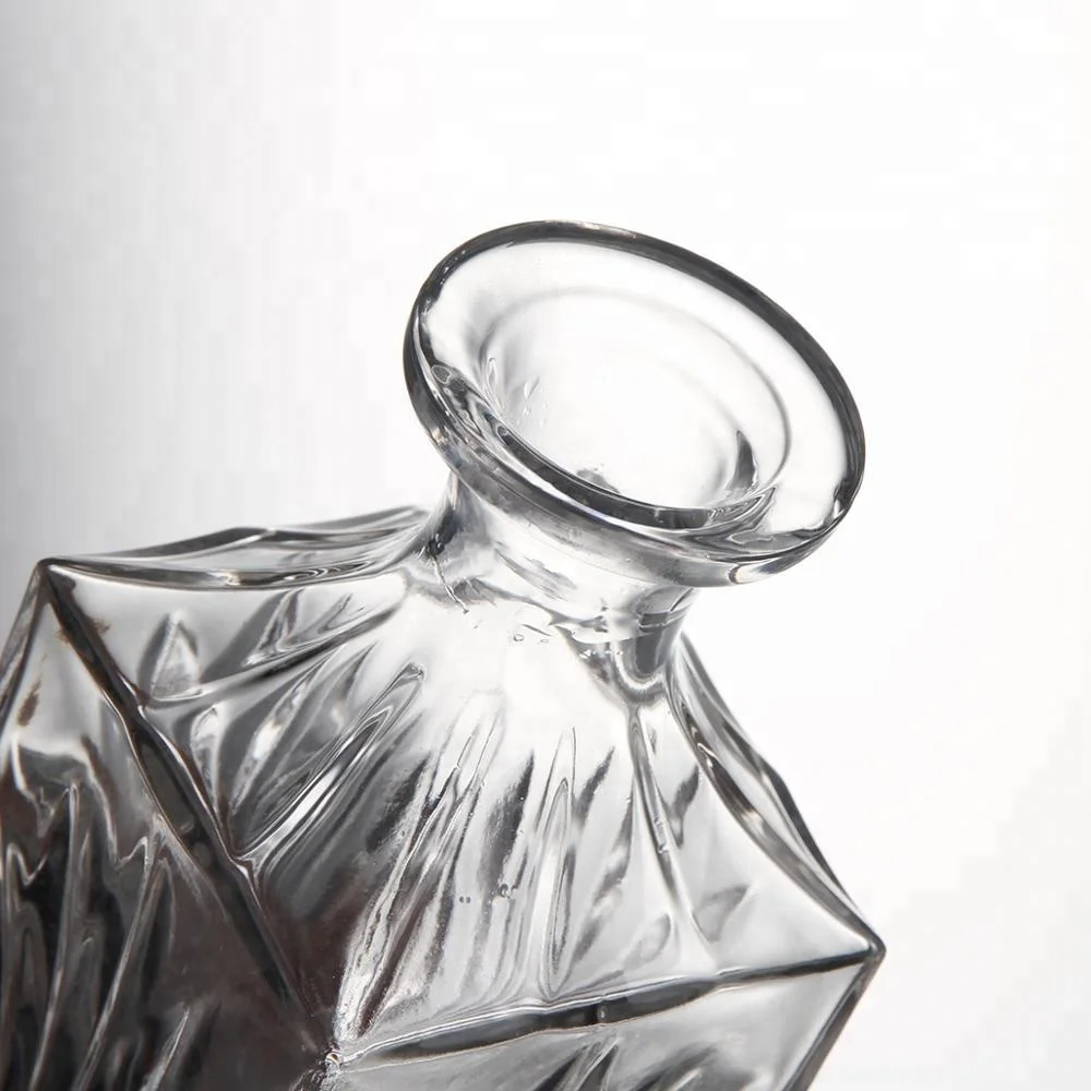 Wholesale 750ml Soda-lime Engraved Crystal Glass  Wine Whiskey Bottle Decanter Set