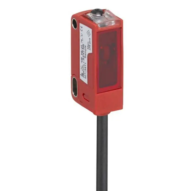 PRK328.W3/4P-M12 50122689 Polarized retro-reflective photoelectric sensor switch