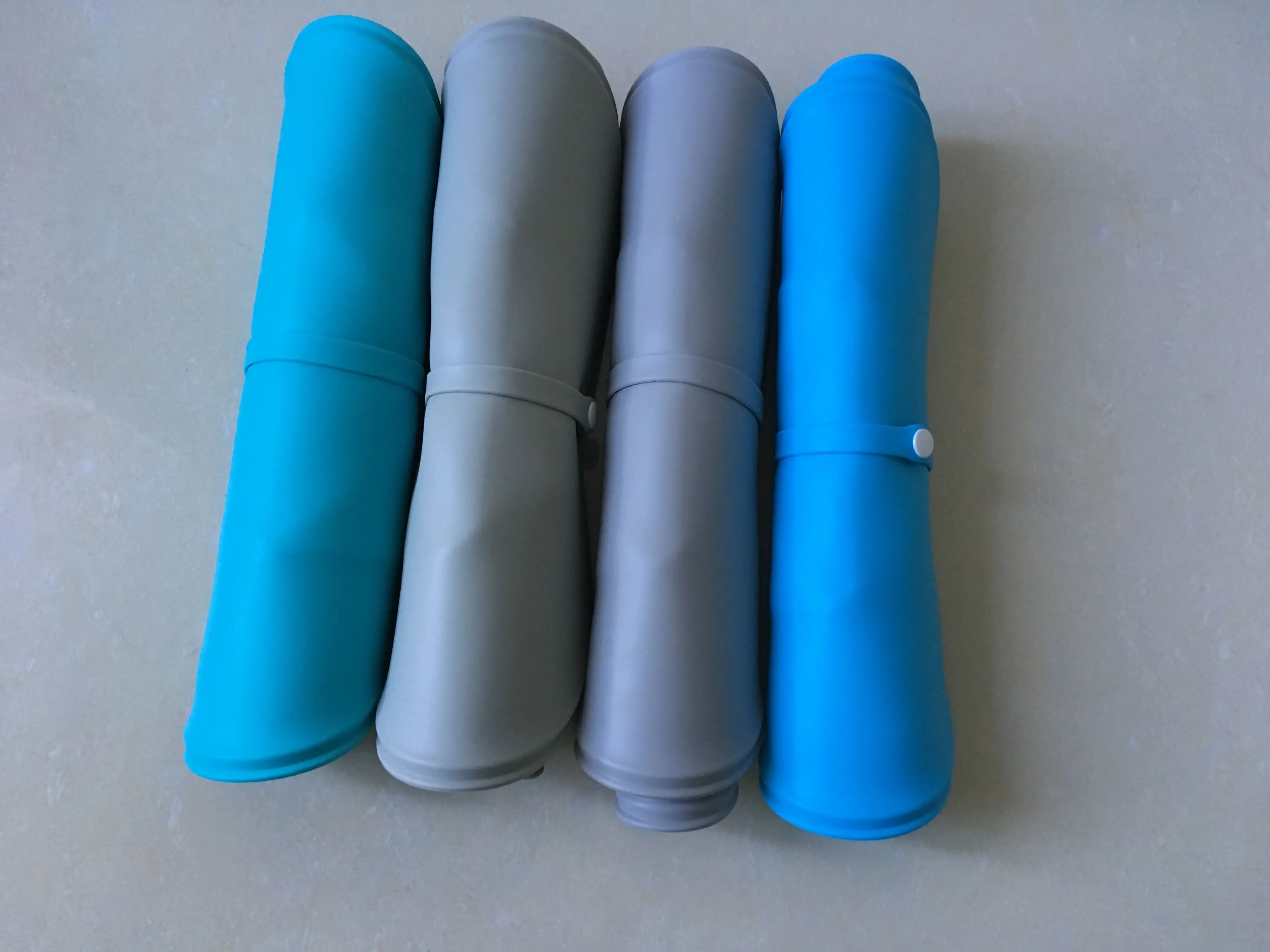 Новые складные переносные двойные чаши для домашних животных с чехлом для переноски. Складная Силиконовая чаша для кошек/собак