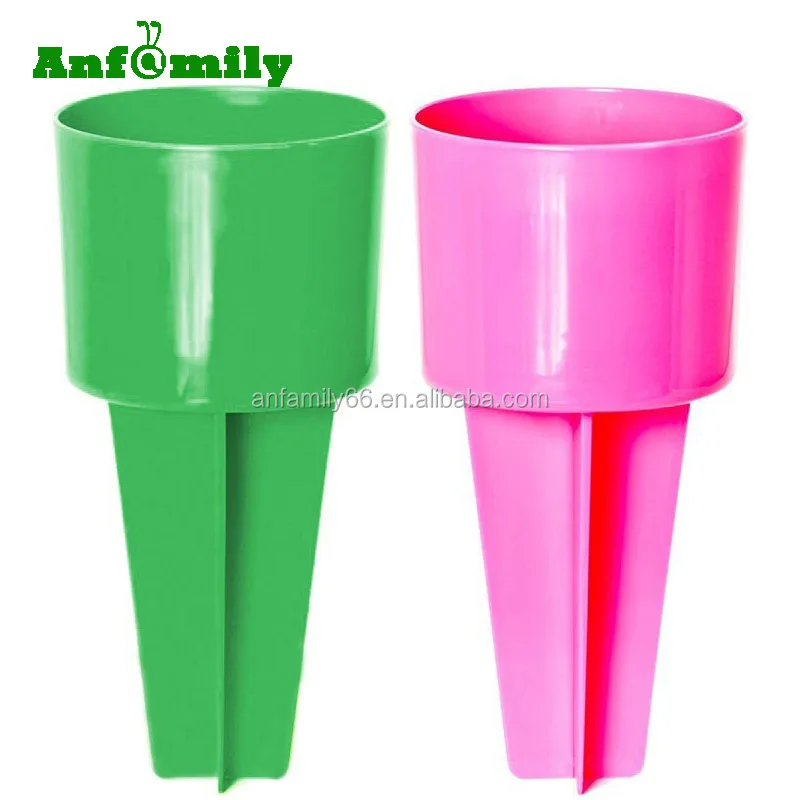 fashion colorful plastic coffee beach spiker cup holder on Sand