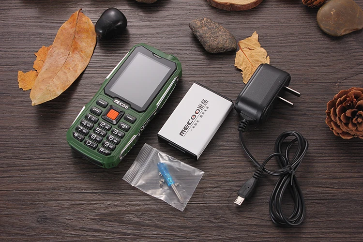 unlocked gsm 2.4 inch smart mobile phone price K999 4 sim cellphone 8800mah battery and torch factories in china 2268