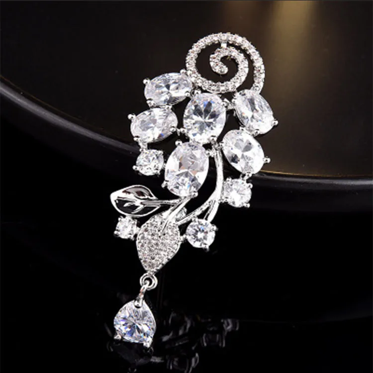 New design custom brooch pin fashion rhinestone multi styles channel brooch pin for women