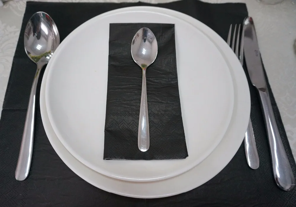 Custom Logo Printed Black Beverage Napkins 2-3 Ply Folded Serviettes in Pack or Bag