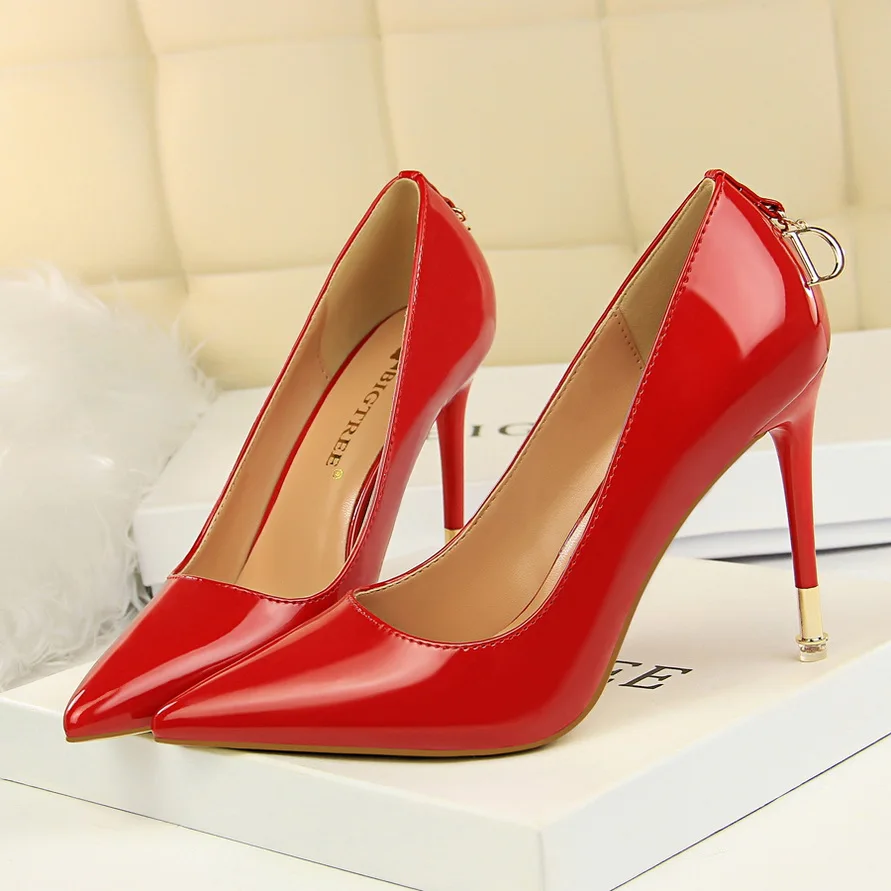 2019 new arrival patent leather office footwear ladies pumps women formal dress shoes