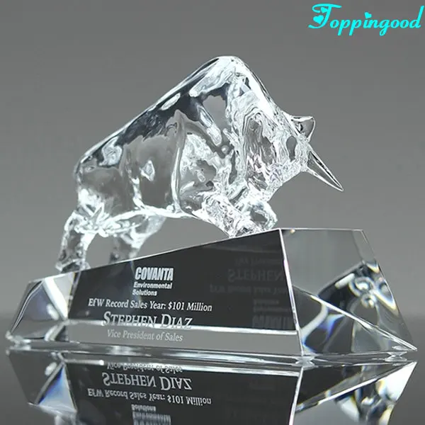 Cow Figurine Animal Crystal Trophy For Outstanding Work Award