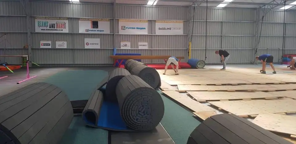 factory supply cheerleading carpet bonded foam roll mat for sale