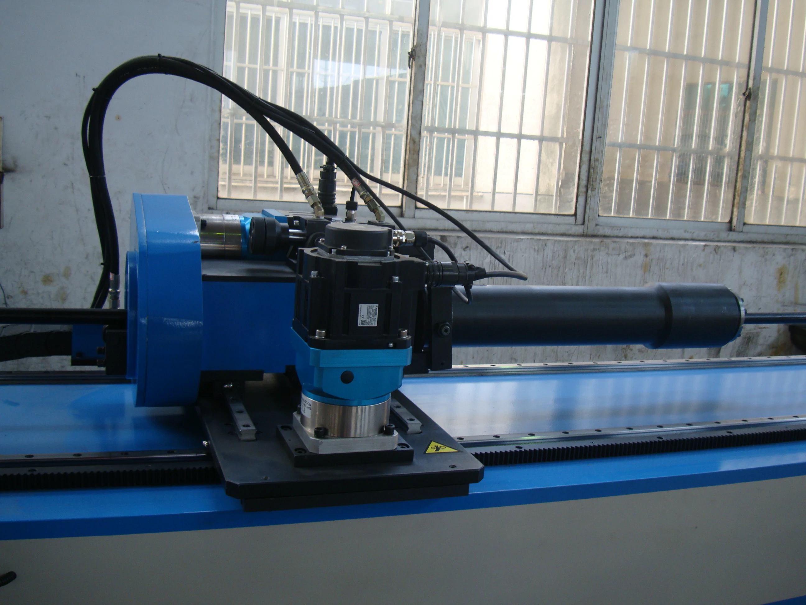 
automatic CNC pipe bending machine 