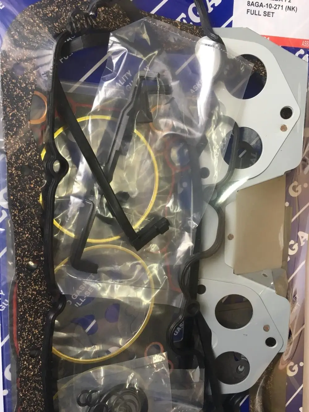 Полный комплект прокладок OEM 8AGA-10-271 для двигателя MAZDA F2
