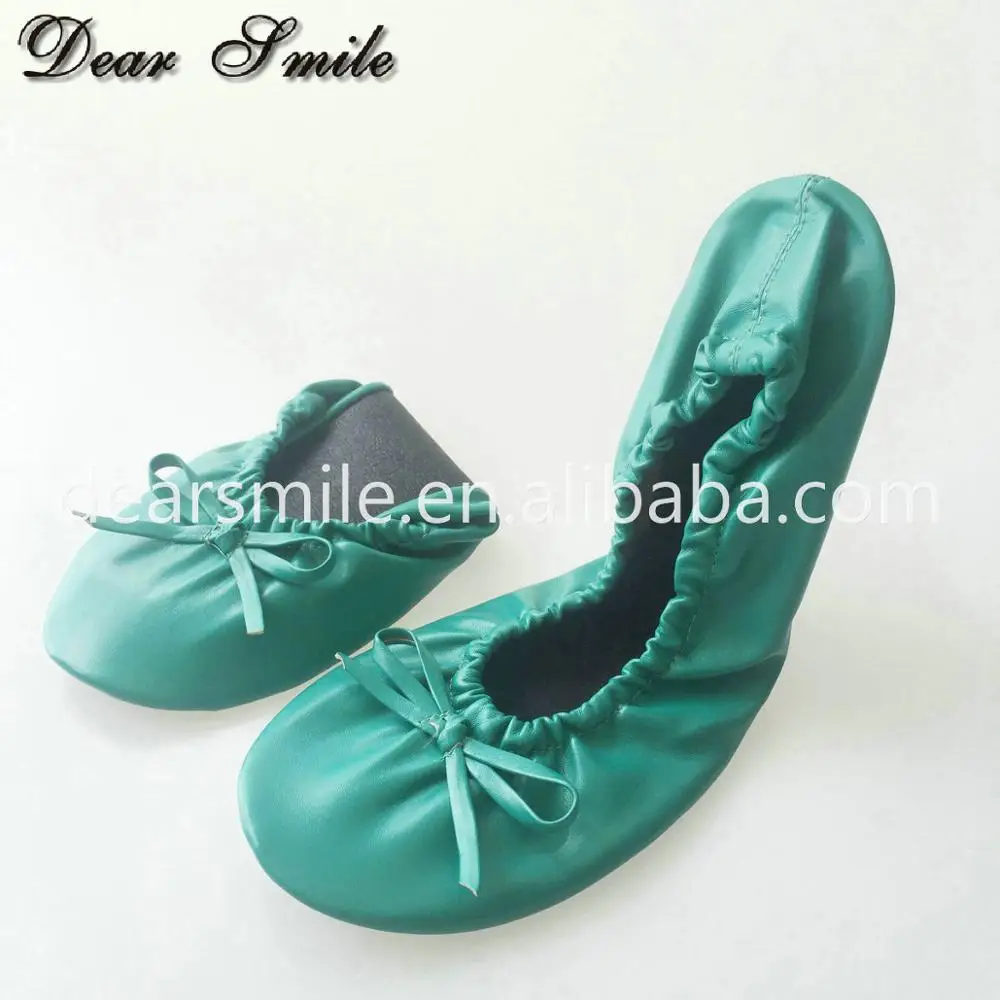 Wholesale cheap foldable flats ladies soft rollable ballet nice driving shoes in big pouch