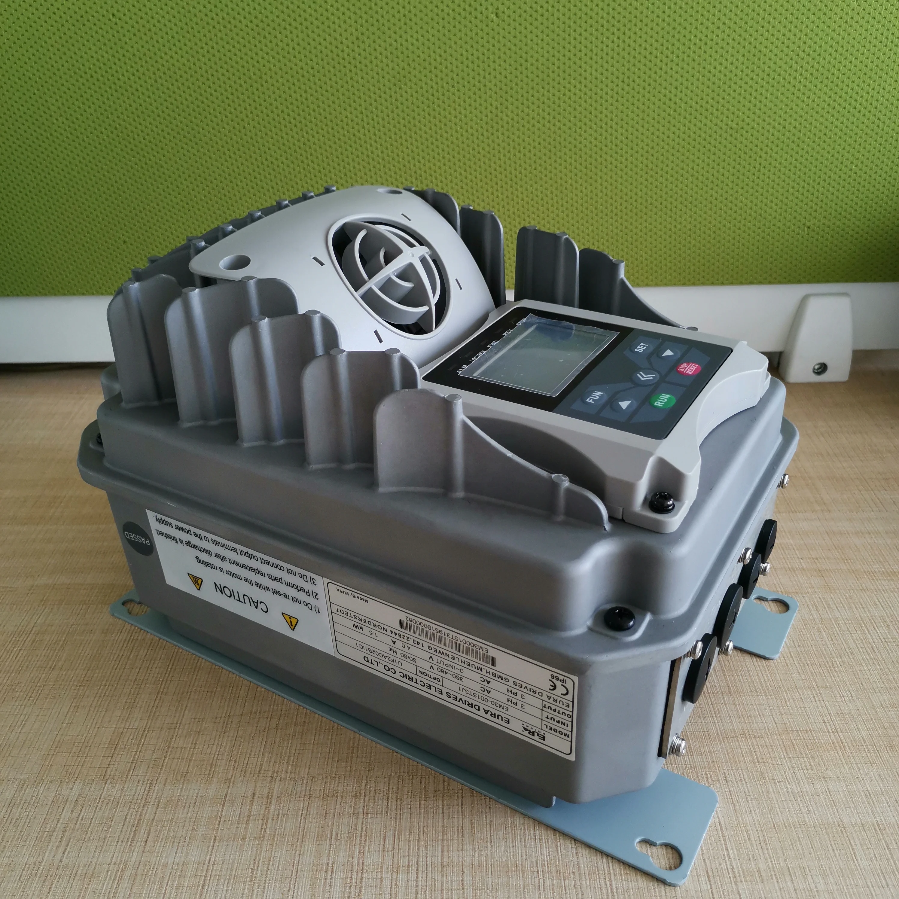 IP66 protection frequency converter EM30-0040T3 EURA Drives ac drive 400V/3PH 4KW inverter