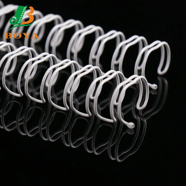 Белый цвет двухместной проволочной петлей и металлическими украшениями спиральный провод матириал