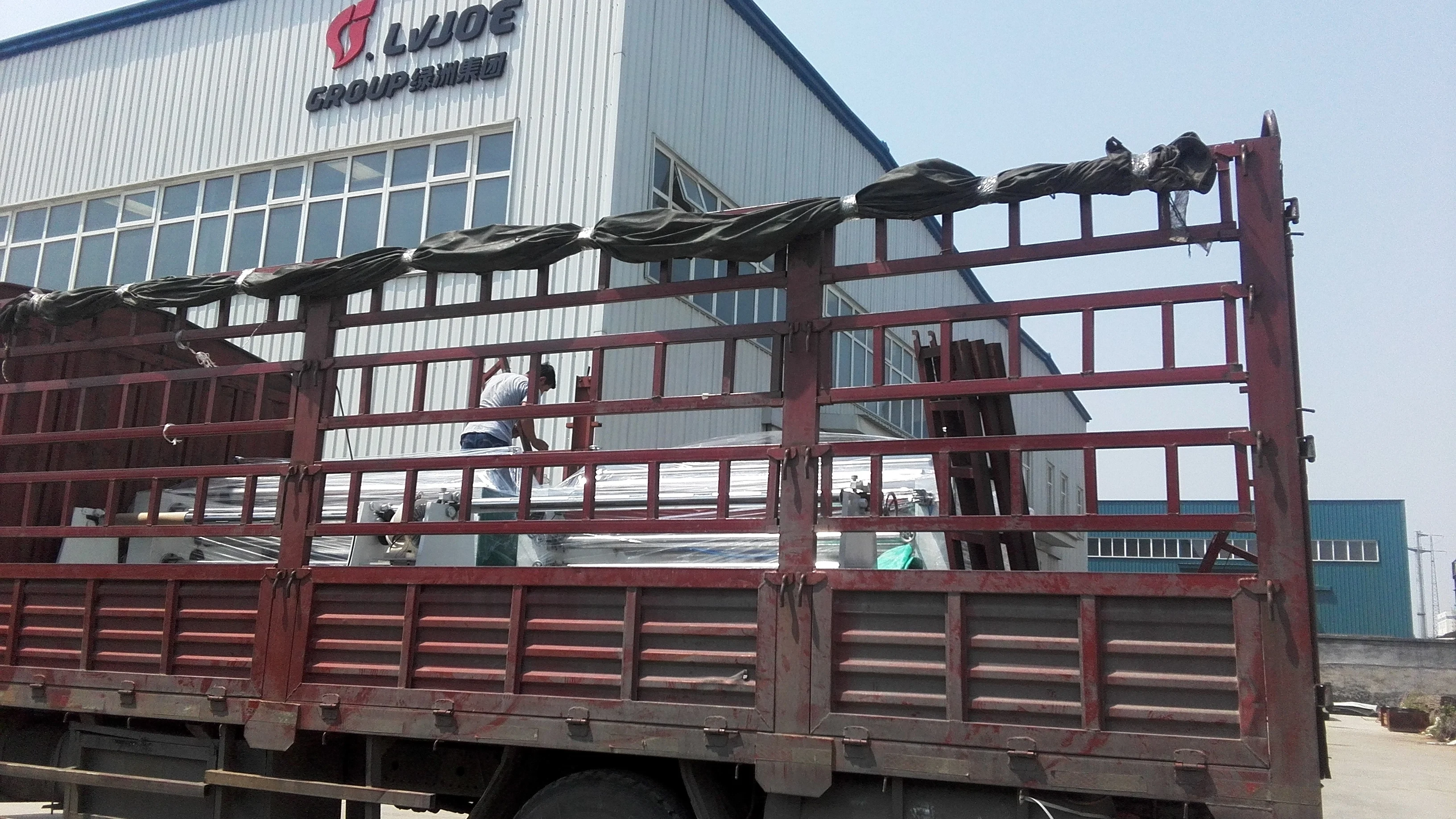 LV-FT circular blade paper / fabric / film Double -shaft Central surface slitting machine