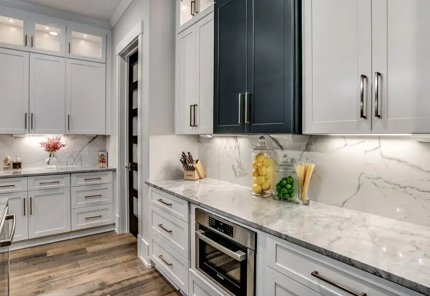 2022 new arrivals best home design furniture simple modern fashion style solid wood kitchen cabinet for kitchen pantry cupboard