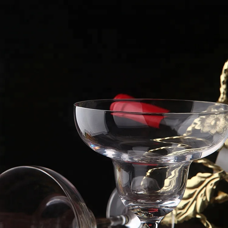 Drinking Lead Free Fine Crystal Wine Glasses