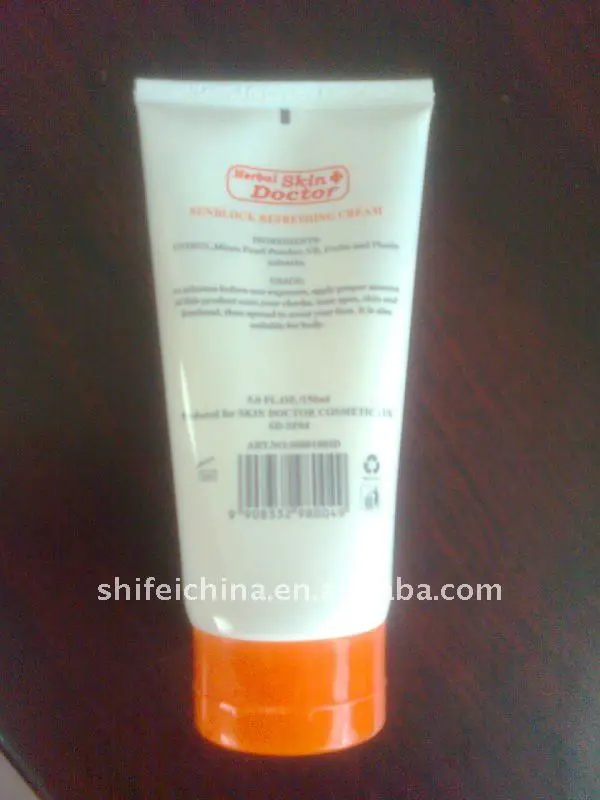 Высокий Эффект СОЛНЦЕЗАЩИТНЫЙ/suncreen, SPF30 + + +