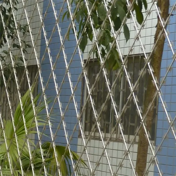 low price concertina razor barbed wire Stainless Steel PVC Galvanized Barbed Wire for Sale