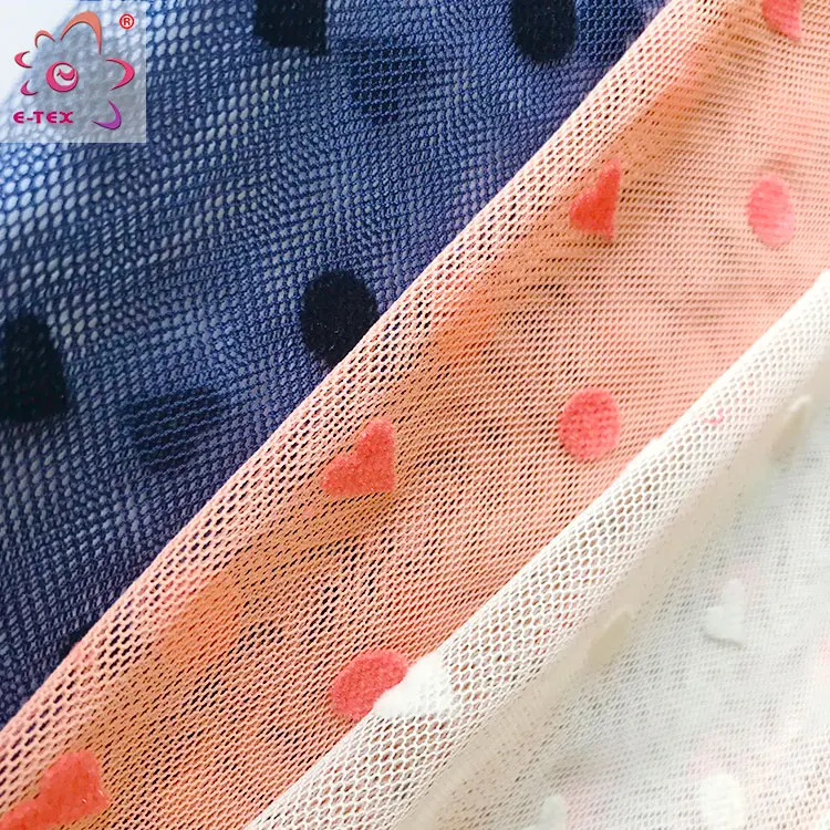 100 нейлоновая сетчатая ткань с дизайном в виде сердца для платьев для девочек