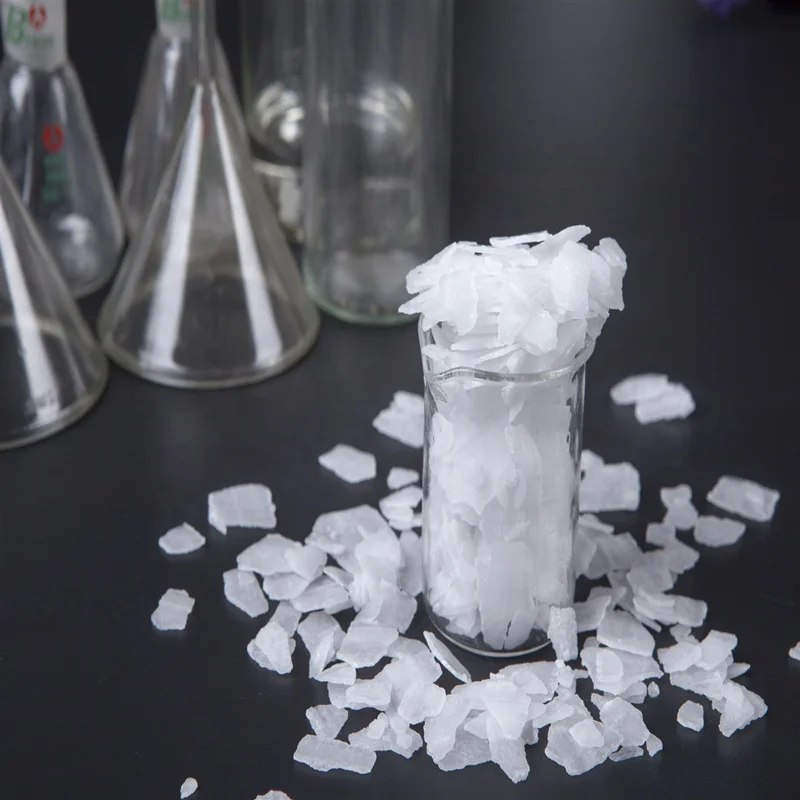 
China Factory price for NaOH Caustic Soda Flakes / Pearls 99% Sodium Hydroxide in Alkali 