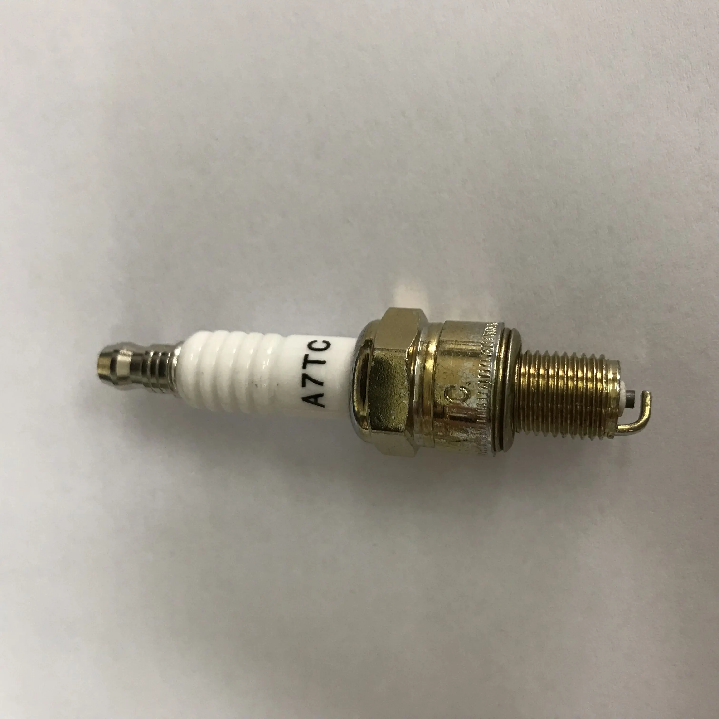 Popular selling motorcycle A7TC  F7TC spark plug