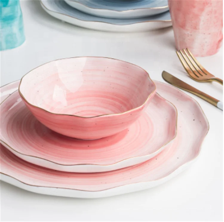 Customized Hand painted spiral design porcelain  gold rim dinner set with ceramic bowl