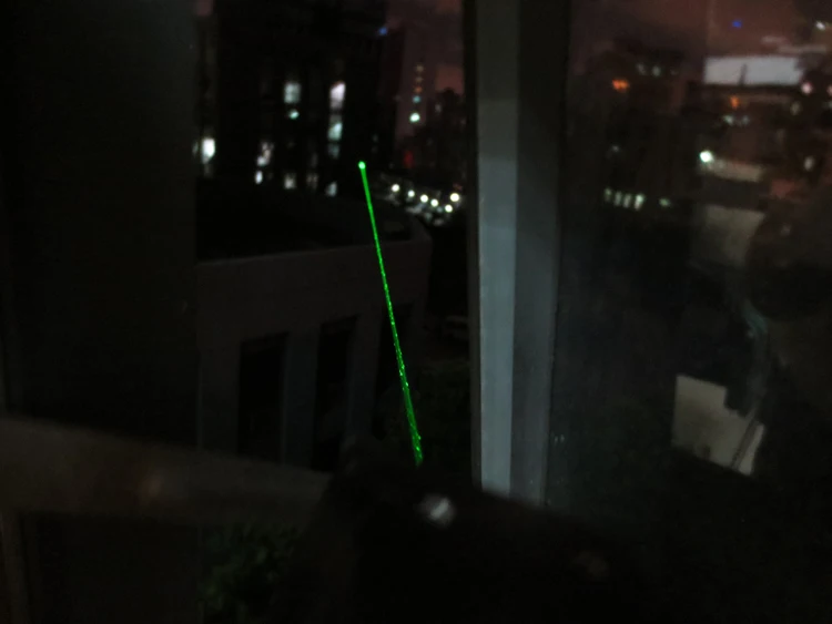 <1mW FU532AD300-F100/FU532AD500-F100/FU532AD800-F100/532AD1000-F100/FU532AD1200-F100/FU532AD1500-F100 532nm DPSS green laser