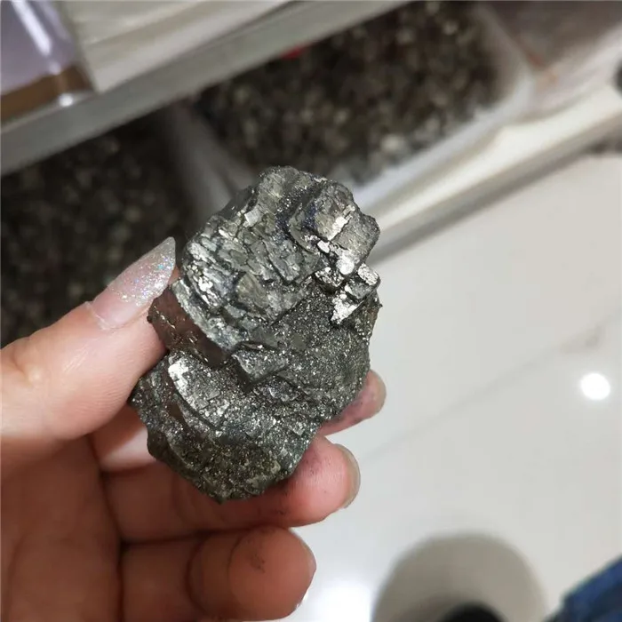 Natural grey iron ore stone