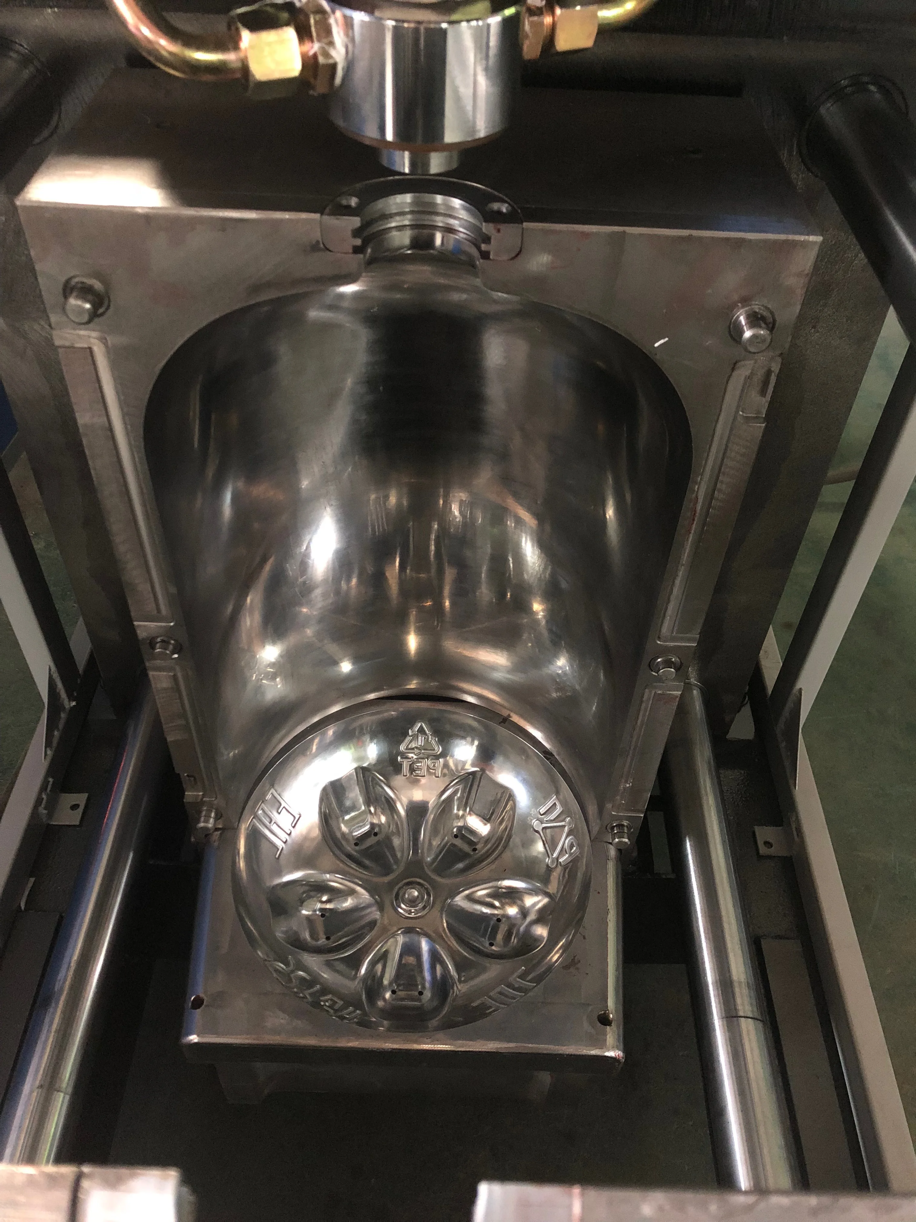 Water bottle blow mold, 5 gallon  plastic bottle blowing mold.