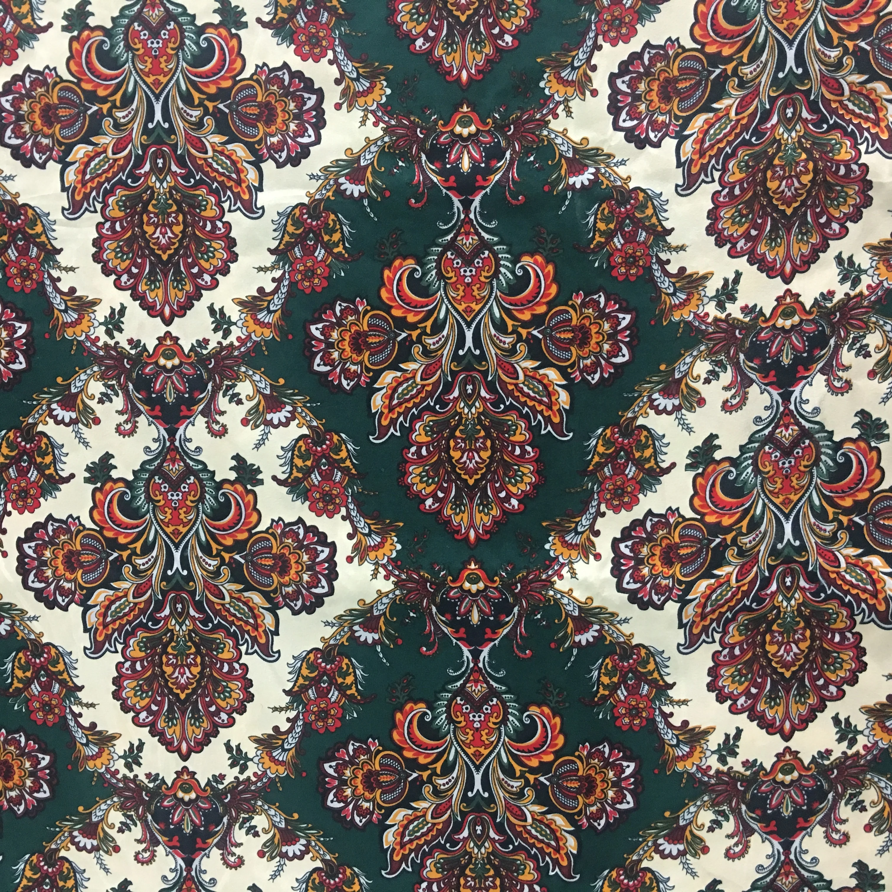 Disperse printing and dyeing can be used for carpet fabric