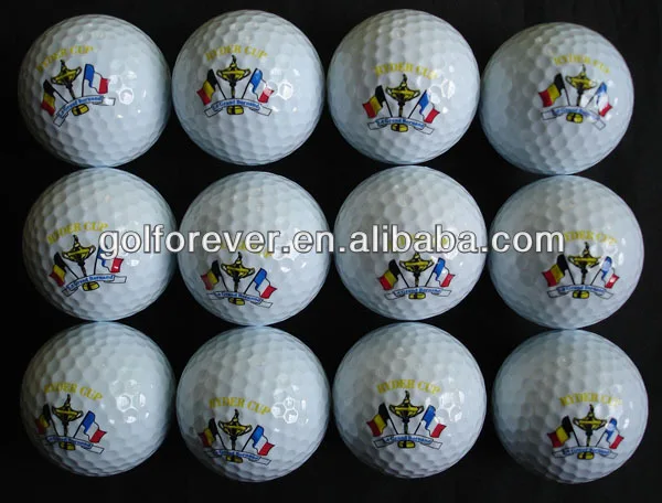 Комплект из 2 предметов для игры в гольф диапазон мяч для ношения за рулем и 2 слоя инвентарь для гольфа