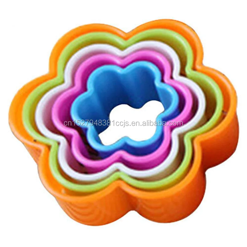 
Cookie Cutter Square Round Star Heart Flower iscuit Cutters Sandwich Cutters Mold with random color 