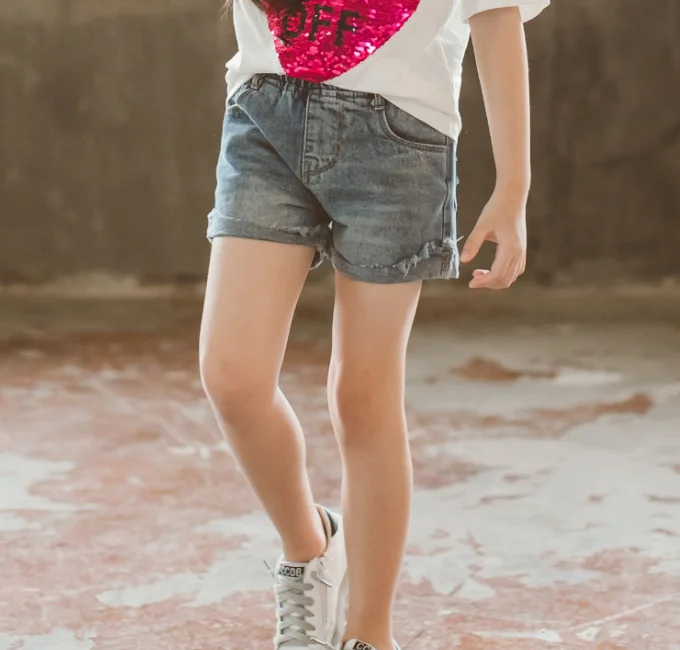 
YY10009G Hip-pop sequin front t shirt dancing clothes girls reversible sequin t-shirt 