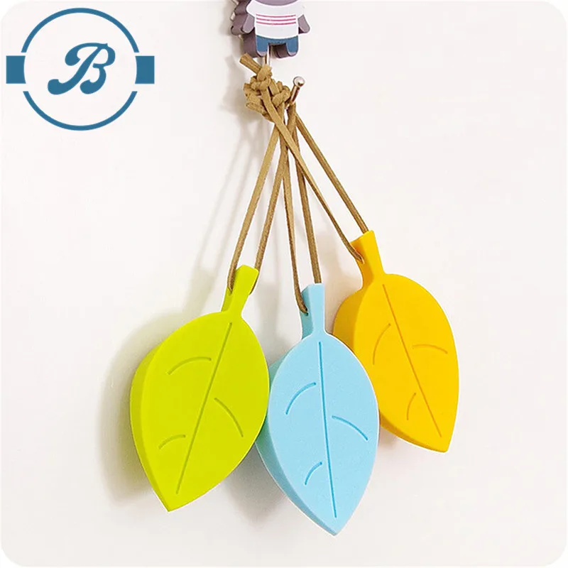 Novelty Autumn Maple Leaf Shaped Silicone Rubber Door Stopper