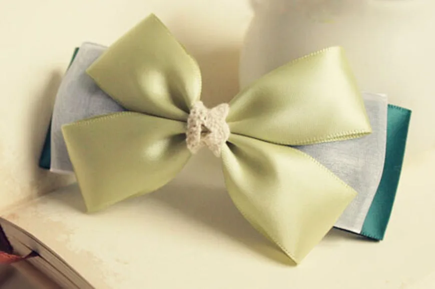 Beige satin hairclip Grosgrain Ribbon Hair Bows with Clip Lovely Vintage