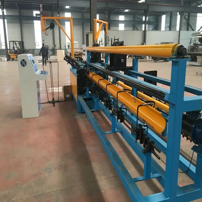 High speed The metal wire diamond and Full automatic chain link fence machine