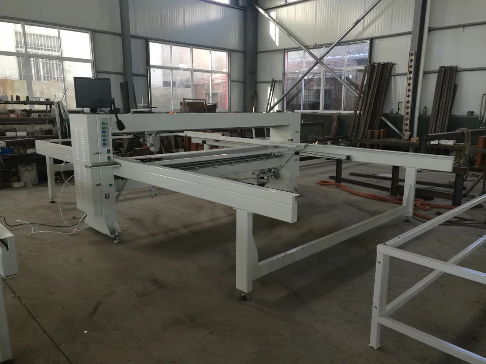 computer computerized curtain quilting sewing sew machine