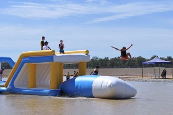 84a96jumping_pillow