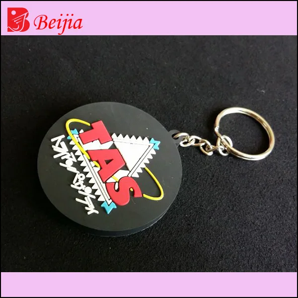 Best give away gifts glow in dark custom logo 2D/3D soft rubber keyring,pvc keychain