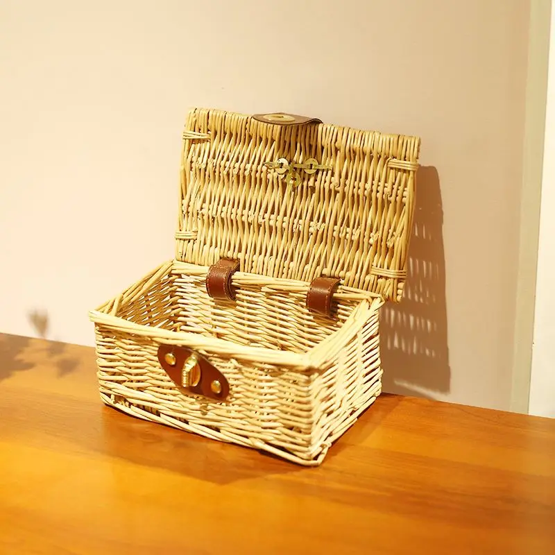 
With Your Own Logo Wholesale Wicker Empty Picnic Baskets With Handles 