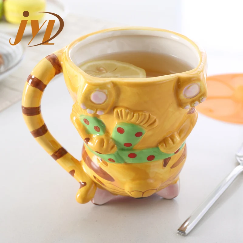 Fashion Design Modern Milk Tea Mug Cup Cute 3D Cartoon Shape  Animal Ceramic Children Mugs With Silicone Lid