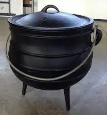 Cast Iron preseasoned potjie stock pots