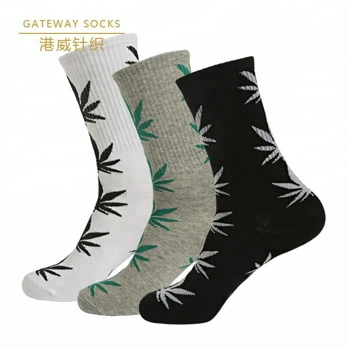 Boys Wearing Crew Cheap Hemp Weed Leaf  Socks for Man