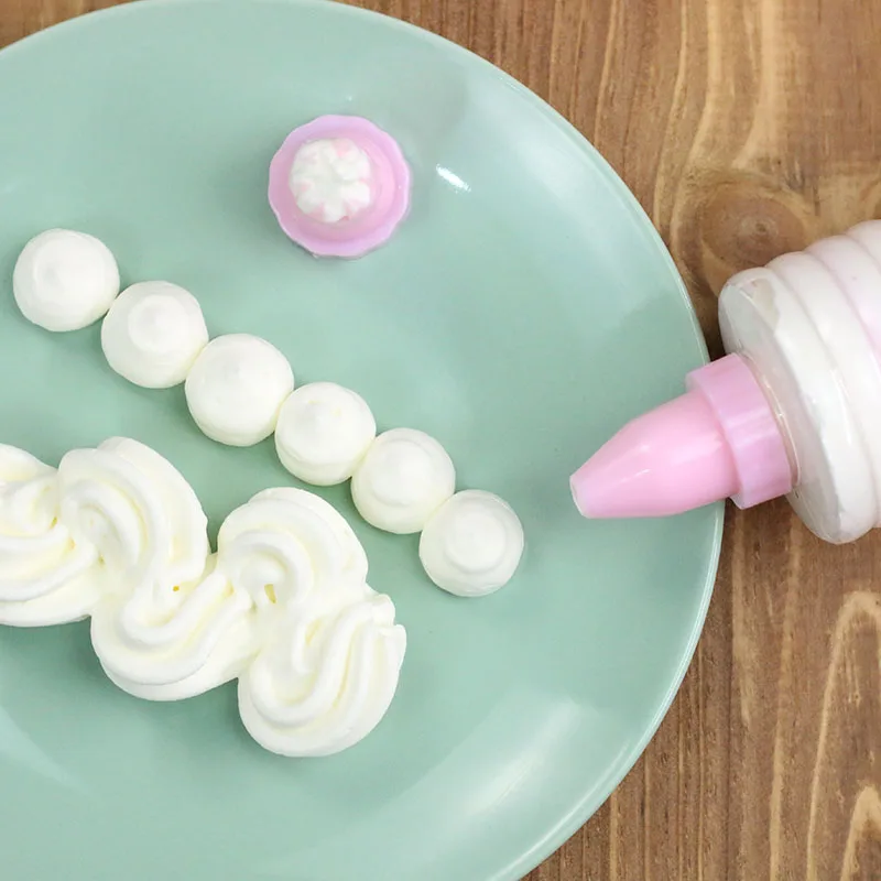 YANGLEI YL-141 Icing Syringe Cake Piping Syringe 8 Nozzles Cake Decorating Set