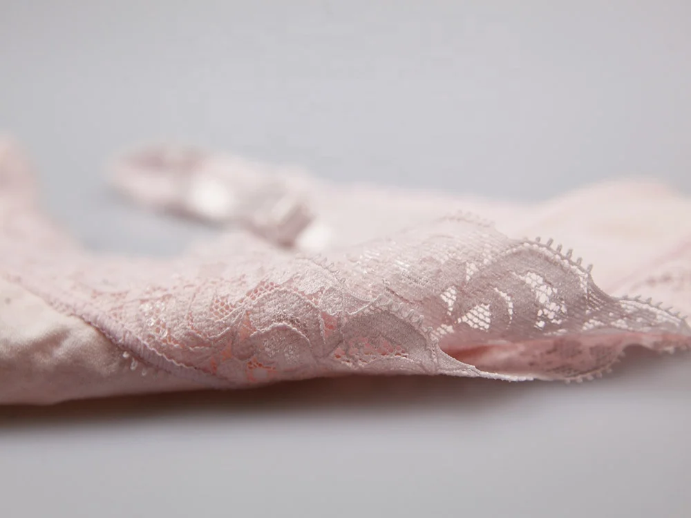 
NewFashion Young Girls Bra seamless convertible Bra Full Lace Bralette With Adjusted-straps 