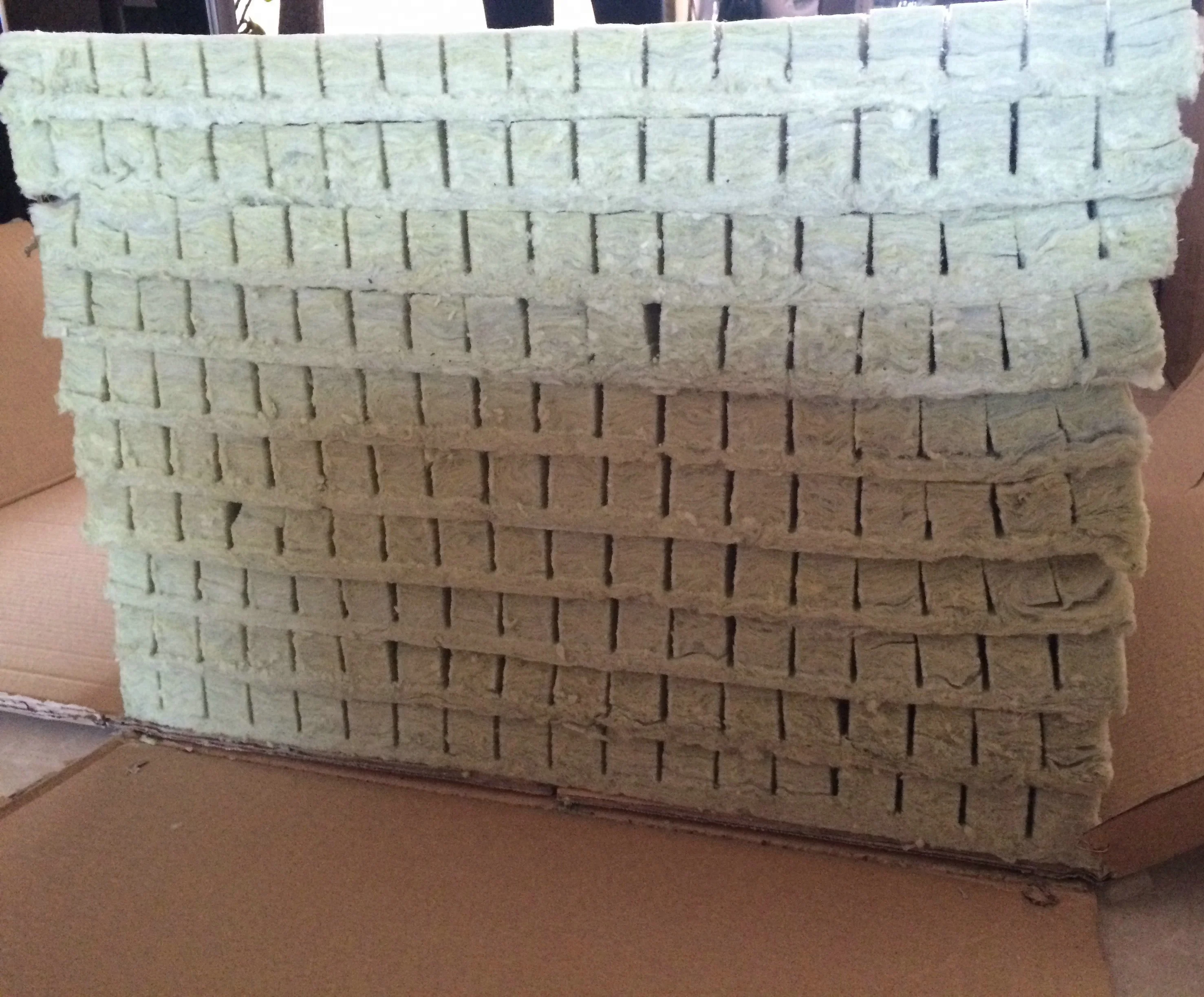 Cheaper Horticultural Rock wool Stonewool  Plug Cube