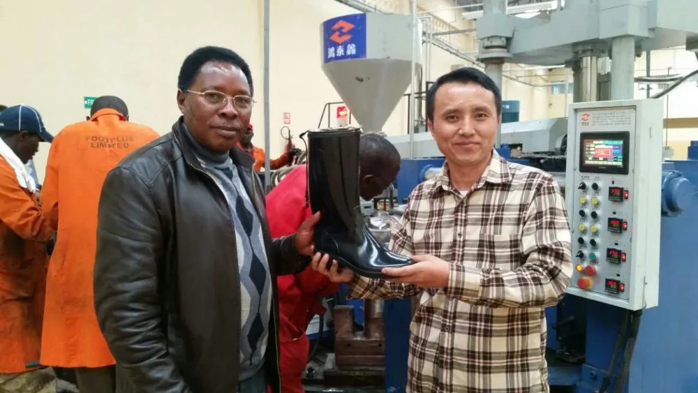 HM-618 two color PVC rain boot shoes making machine price