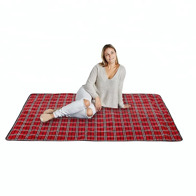 
New Outdoor Beach Picnic Folding Camping Mat Multiplayer Waterproof Sleeping Camping Pad Mat Moistureproof Plaid Blanket 