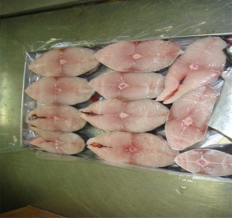 Skin on boneless good treated spanish mackerel steak frozen spanish mackerel fillet